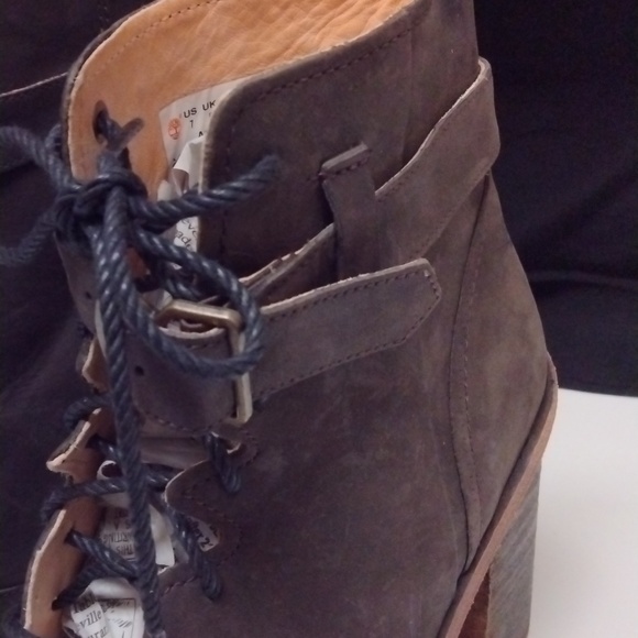 Timberland Womens Boot Company Marge Ankle Strap Chukka -size 7 - Picture 8 of 11